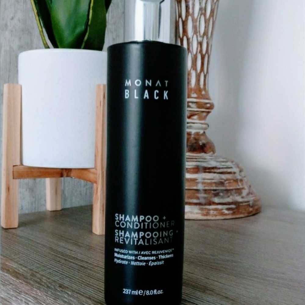 Monat Black Shampoo